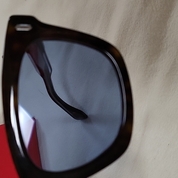 FENDI ROMA SUNGLASSES - Picture 11 of 12